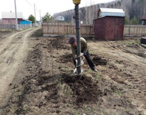 Бурение ям и отверстий в грунте - услуги бурояма и бензобура стоимость услуг и где заказать - Ярославль