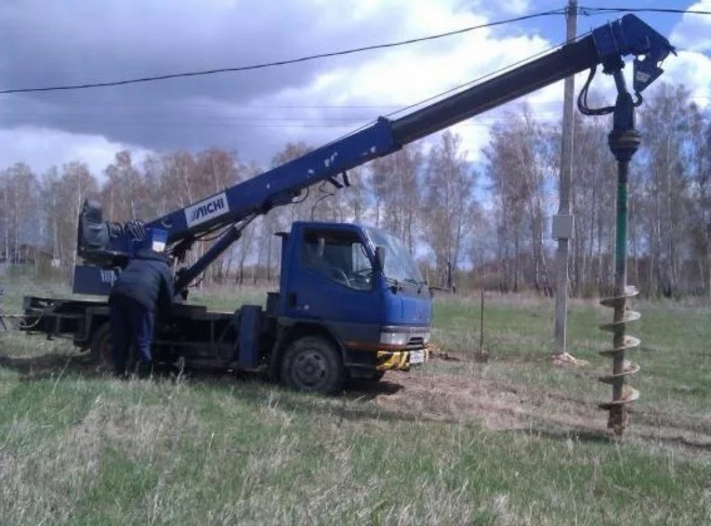 Буроям Mitsubishi Canter с буровой установкой взять в аренду, заказать, цены, услуги - Ярославль