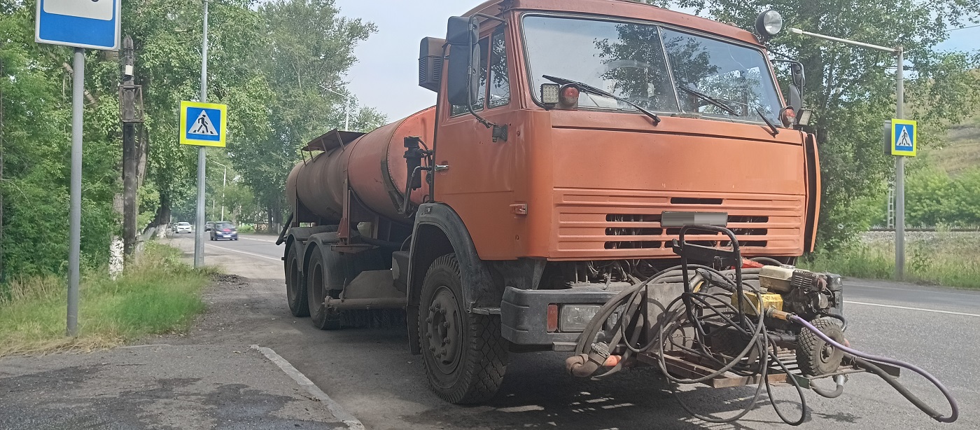 Продажа поливомоечных машин для уборки дорог и поливки зеленых насаждений в Ярославле