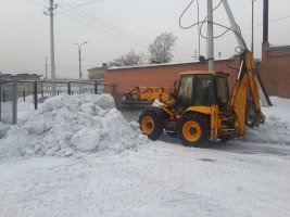 Уборка, чистка снега спецтехникой стоимость услуг и где заказать - Некрасовское